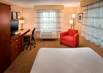 Sonesta Select Boston Danvers hotel thumbnail 5