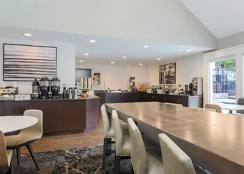 Residence Inn by Marriott Boston North Shore/Danvers hotel thumbnail 2