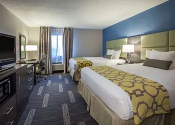 Baymont by Wyndham Traverse City hotel thumbnail 3