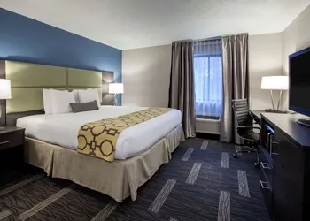 Baymont by Wyndham Traverse City hotel thumbnail 4