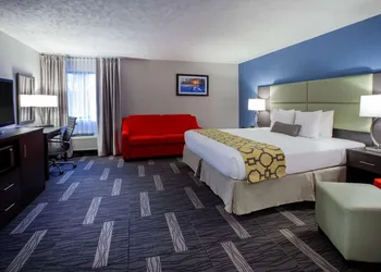 Baymont by Wyndham Traverse City hotel thumbnail 6