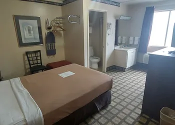 Rodeway Inn Kalkaska hotel thumbnail 5