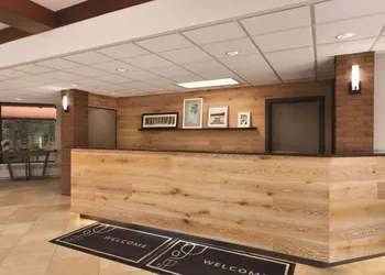 Country Inn & Suites by Radisson, Traverse City, MI hotel thumbnail 5
