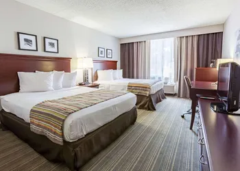 Country Inn & Suites by Radisson, Traverse City, MI hotel thumbnail 7