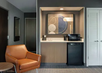 Courtyard by Marriott Traverse City hotel thumbnail 7