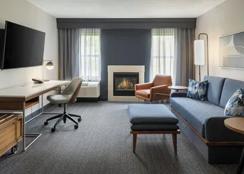 Courtyard by Marriott Traverse City hotel thumbnail 8