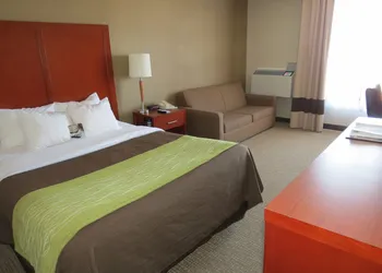 Comfort Inn Dartmouth hotel thumbnail 8