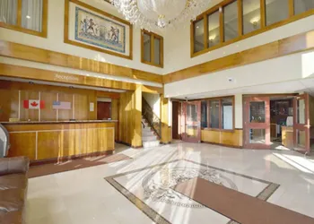 Woodbine Hotel and Suites hotel thumbnail 3