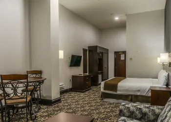 Woodbine Hotel and Suites hotel thumbnail 6