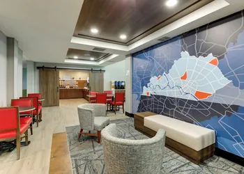 Holiday Inn Express & Suites Richmond by IHG hotel thumbnail 7