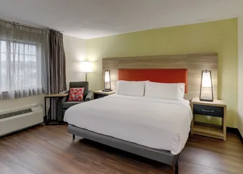 Candlewood Suites Lexington by IHG hotel thumbnail 2