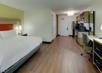 Candlewood Suites Lexington by IHG hotel thumbnail 4