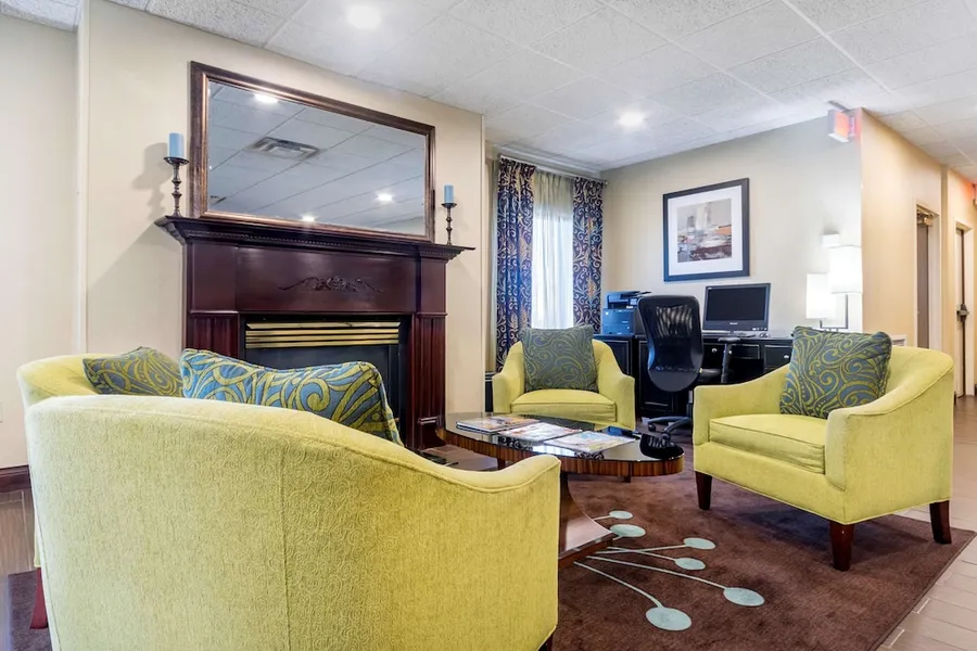 Hampton Inn Richmond hotel detail image 2