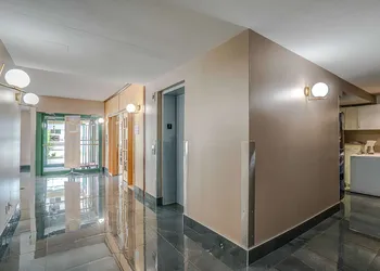 Quality Suites hotel thumbnail 4