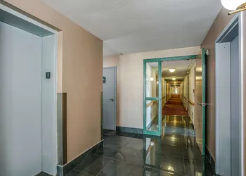 Quality Suites hotel thumbnail 5