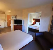 Quality Suites hotel detail image 7