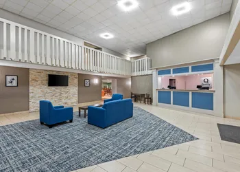 Quality Inn West Des Moines - Clive hotel thumbnail 4