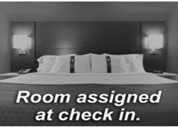 Holiday Inn Express & Suites Brampton by IHG hotel thumbnail 2