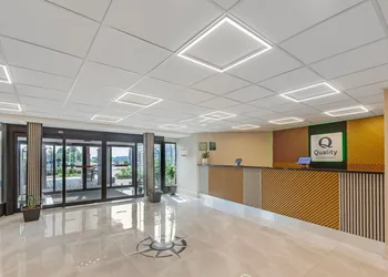 Quality Inn & Suites hotel thumbnail 4