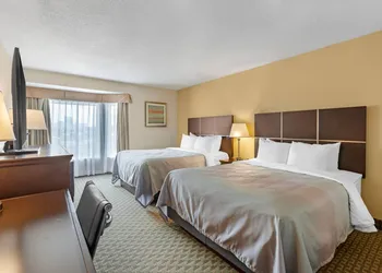 Quality Inn & Suites hotel thumbnail 7