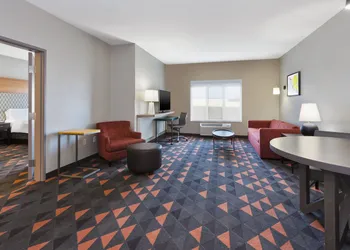 Holiday Inn Grand Rapids - South by IHG hotel thumbnail 3