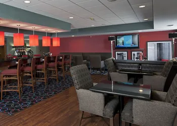 Hampton Inn Grand Rapids-South hotel thumbnail 2