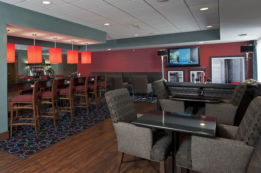 Hampton Inn Grand Rapids-South hotel detail image 2