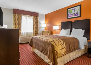 Rodeway Inn Coopersville hotel thumbnail 5