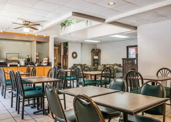 AmericInn by Wyndham Holland MI hotel thumbnail 3