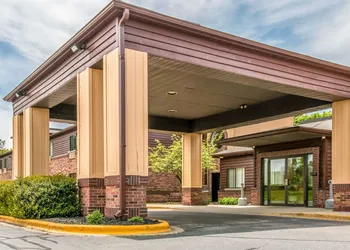 AmericInn by Wyndham Holland MI hotel thumbnail 7
