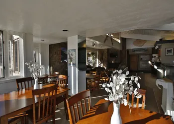 Pokolodi Lodge hotel thumbnail 5