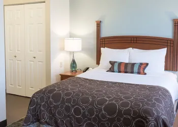 Staybridge Suites Fargo by IHG hotel thumbnail 3
