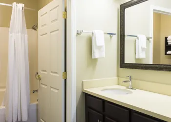 Staybridge Suites Fargo by IHG hotel thumbnail 7
