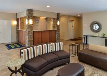 MainStay Suites Fargo - I-94 Medical Center hotel thumbnail 4