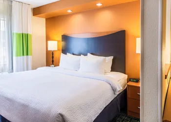 Fairfield Inn & Suites Fargo hotel thumbnail 4