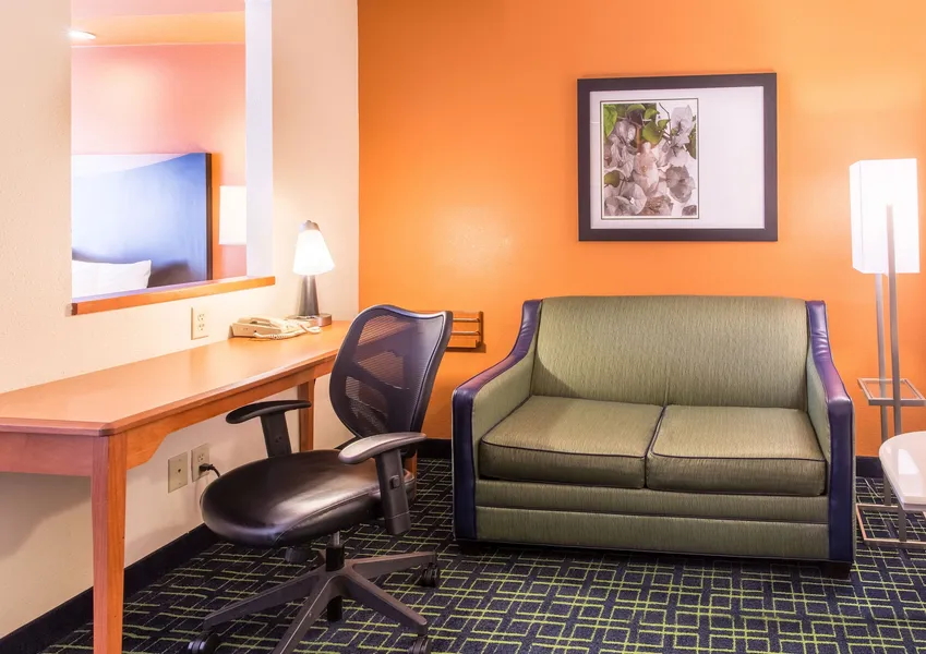 Fairfield Inn & Suites Fargo hotel detail image 6