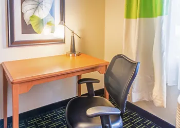 Fairfield Inn & Suites Fargo hotel thumbnail 7