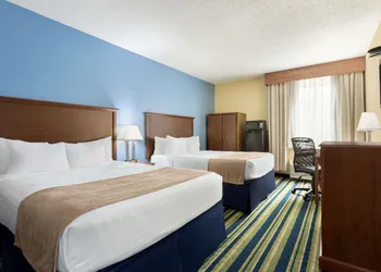Days Inn by Wyndham Fargo/West Acres hotel thumbnail 5