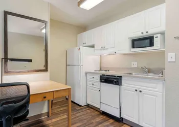 Extended Stay America Suites Pleasanton Chabot Dr hotel thumbnail 8