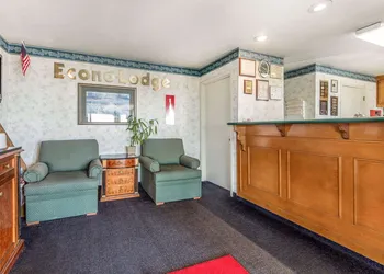 Econo Lodge Castro Valley I-580 hotel thumbnail 2