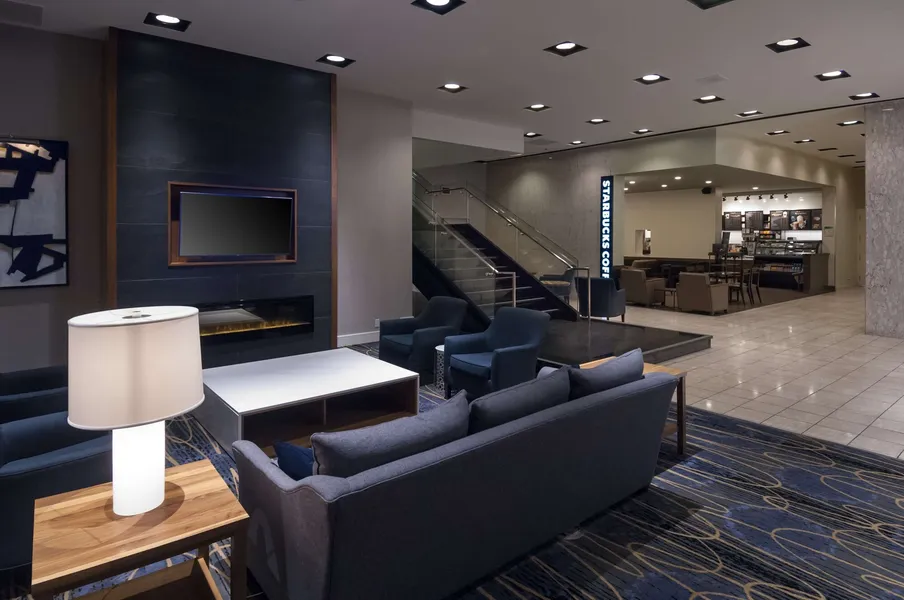 DoubleTree by Hilton Hotel London Ontario hotel detail image 6