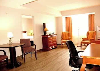 Staywell Inn & Suites hotel thumbnail 4
