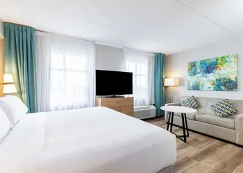 Staybridge Suites London by IHG hotel thumbnail 6
