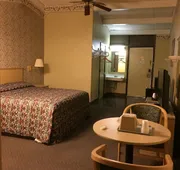Red Carpet Inn hotel detail image 5