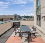 Courtyard by Marriott Stamford Downtown hotel detail image 3