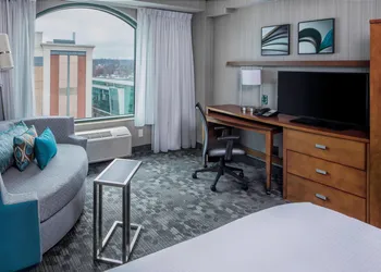 Courtyard by Marriott Stamford Downtown hotel thumbnail 5