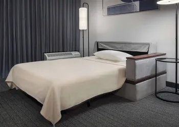 Courtyard by Marriott Norwalk hotel thumbnail 6