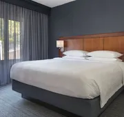 Courtyard by Marriott Norwalk hotel detail image 7