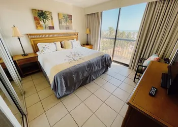 Isla Grand Beach Resort hotel thumbnail 6