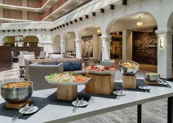 Embassy Suites by Hilton Tulsa I-44 hotel thumbnail 2